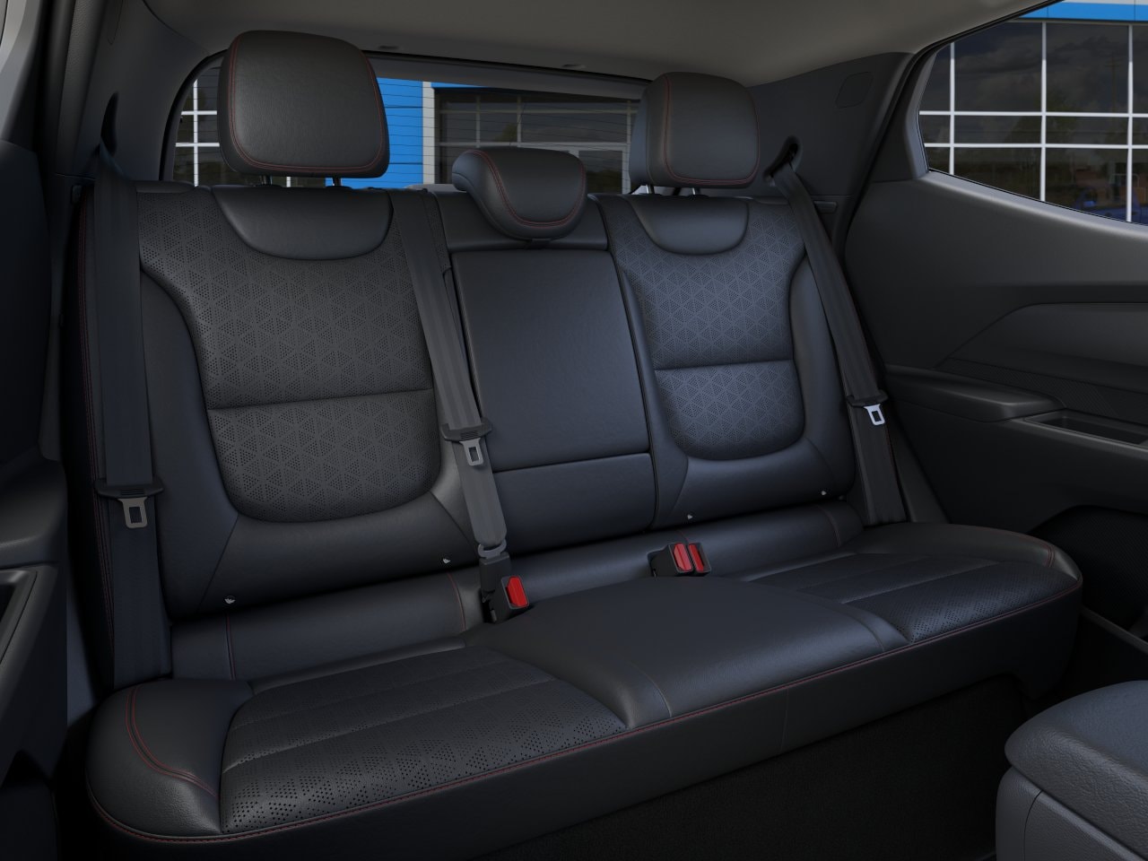 2027 Chevrolet Bolt RS - Photo 17