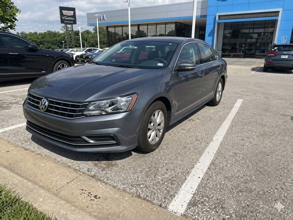 Used 2016 Volkswagen Passat S with VIN 1VWAT7A31GC048285 for sale in Phoenix, AZ