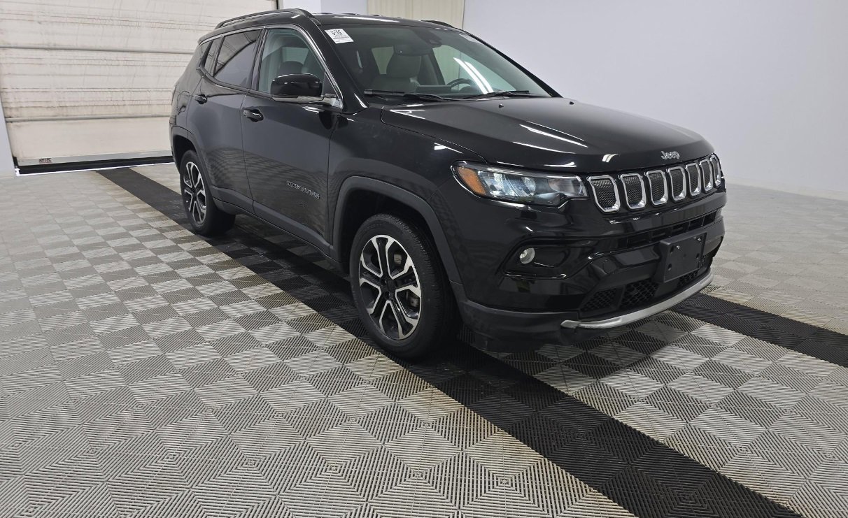 2022 Jeep Compass Limited's photo