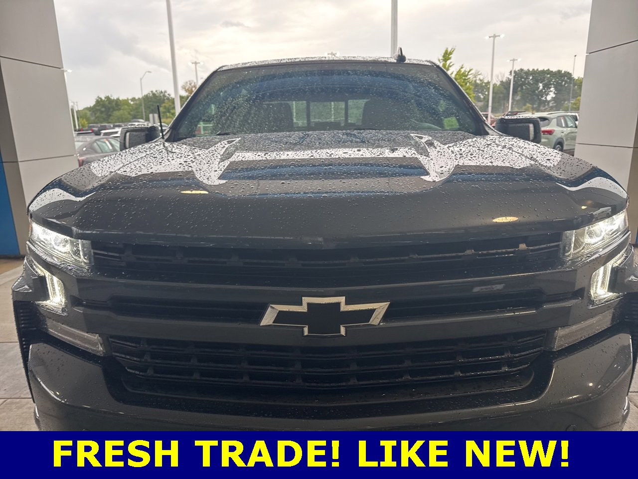 2021 Chevrolet Silverado 1500 RST photo 2