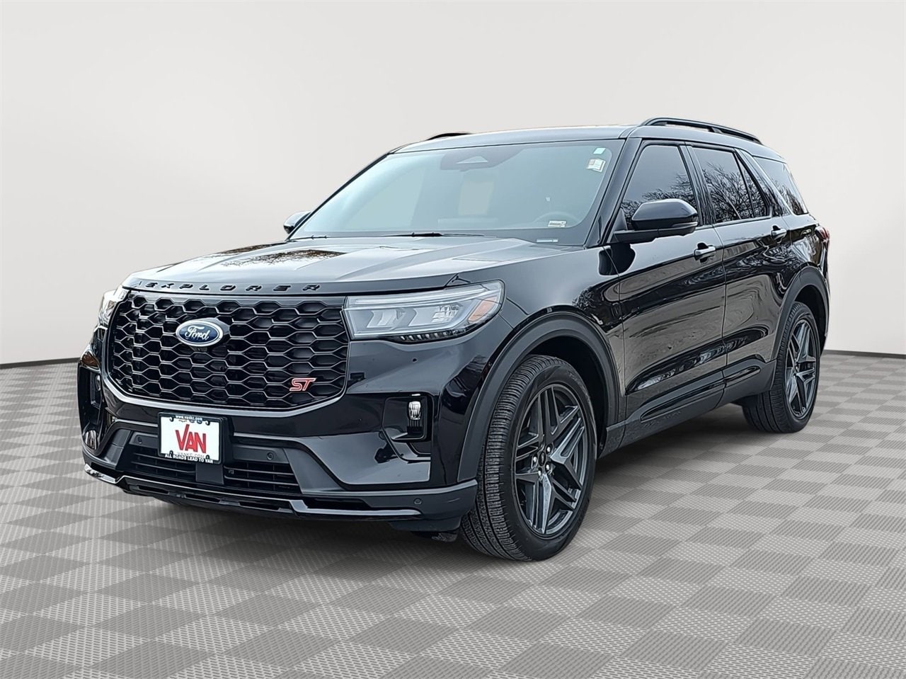 2025 Ford Explorer ST's photo