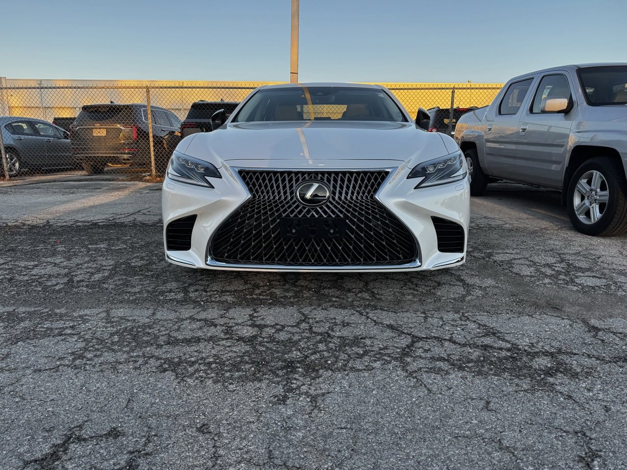 Used 2018 Lexus LS Base with VIN JTHC51FF0J5000437 for sale in Kansas City