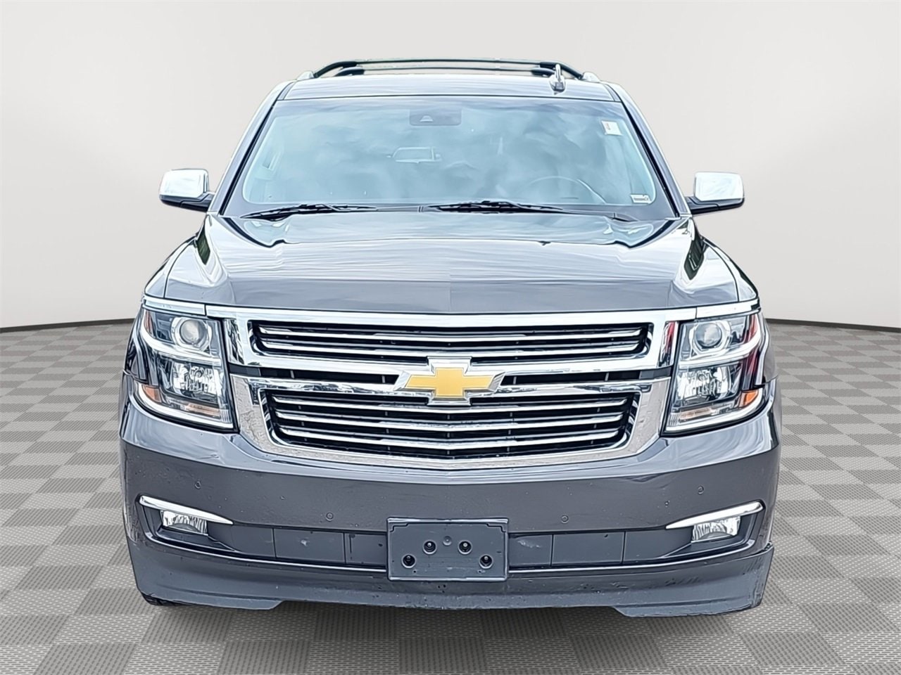 Used 2018 Chevrolet Tahoe Premier with VIN 1GNSKCKC3JR247304 for sale in Kansas City, MO