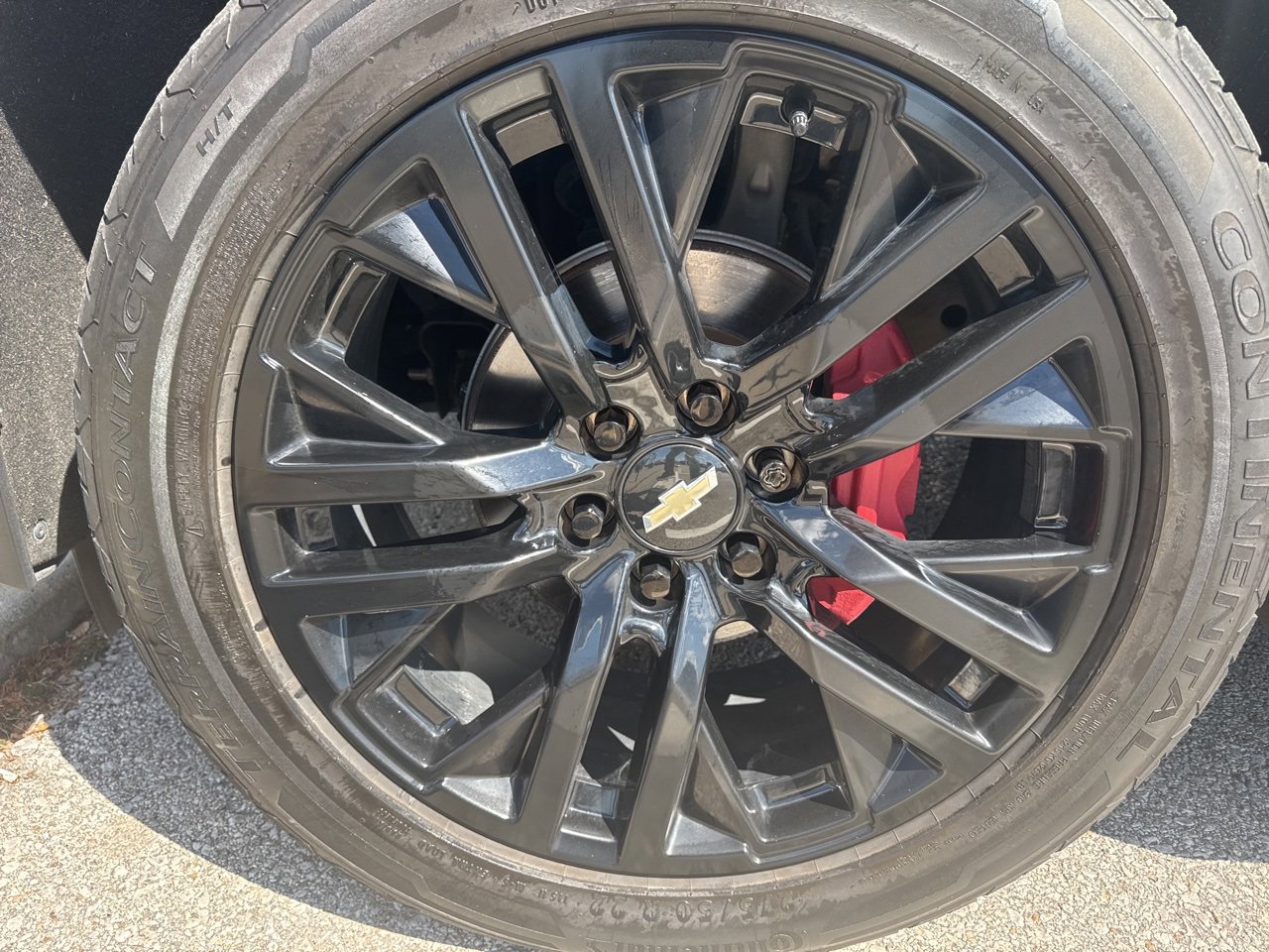 2021 Chevrolet Tahoe RST photo 3