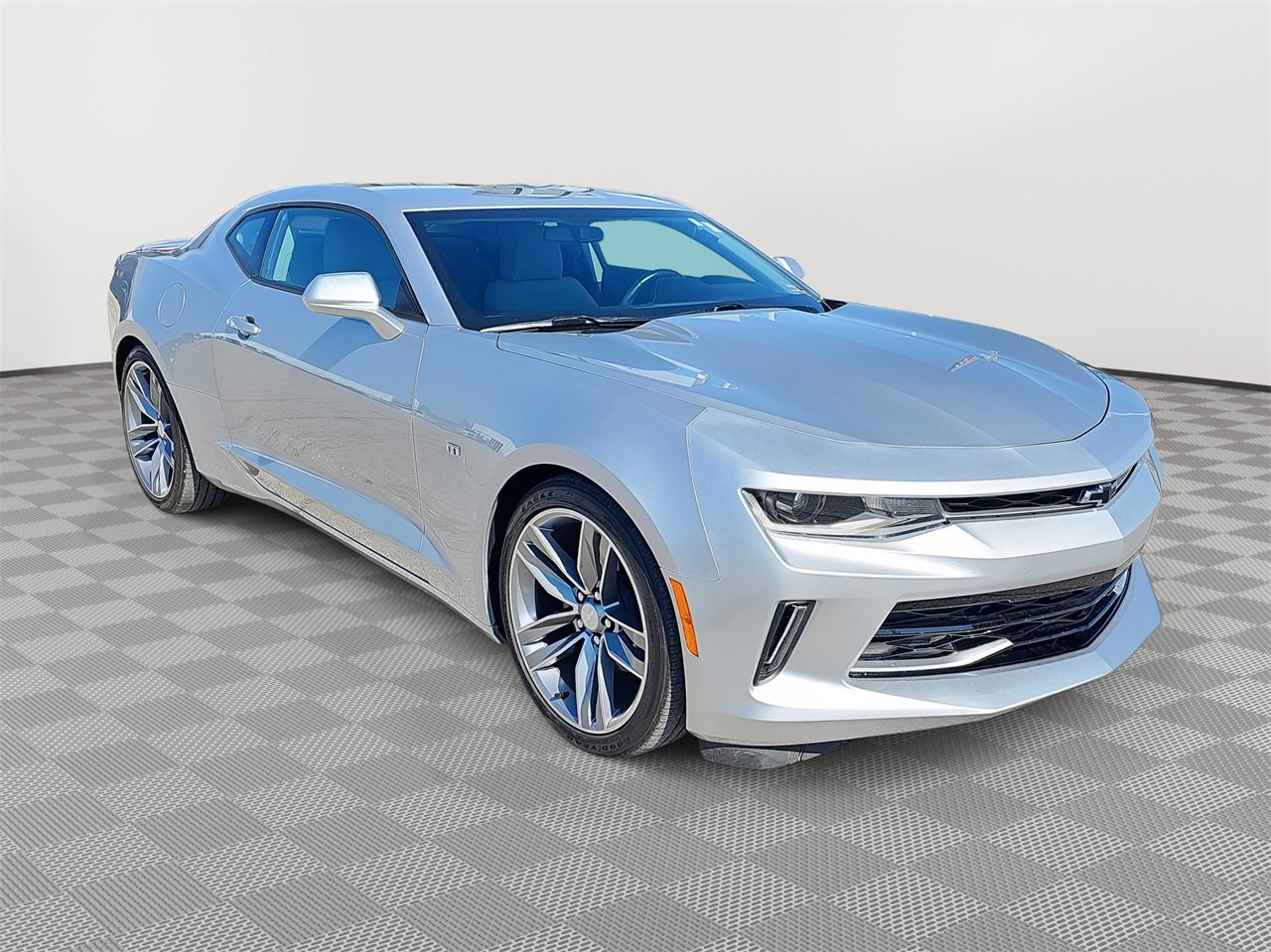 2018 Chevrolet Camaro 1LS 1LT photo 3