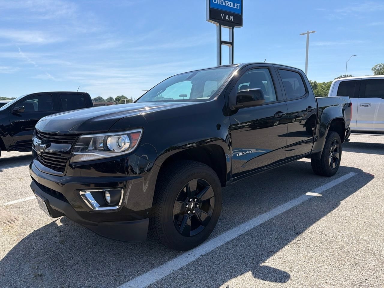 Used 2018 Chevrolet Colorado LT with VIN 1GCGSCEN0J1127938 for sale in Kansas City
