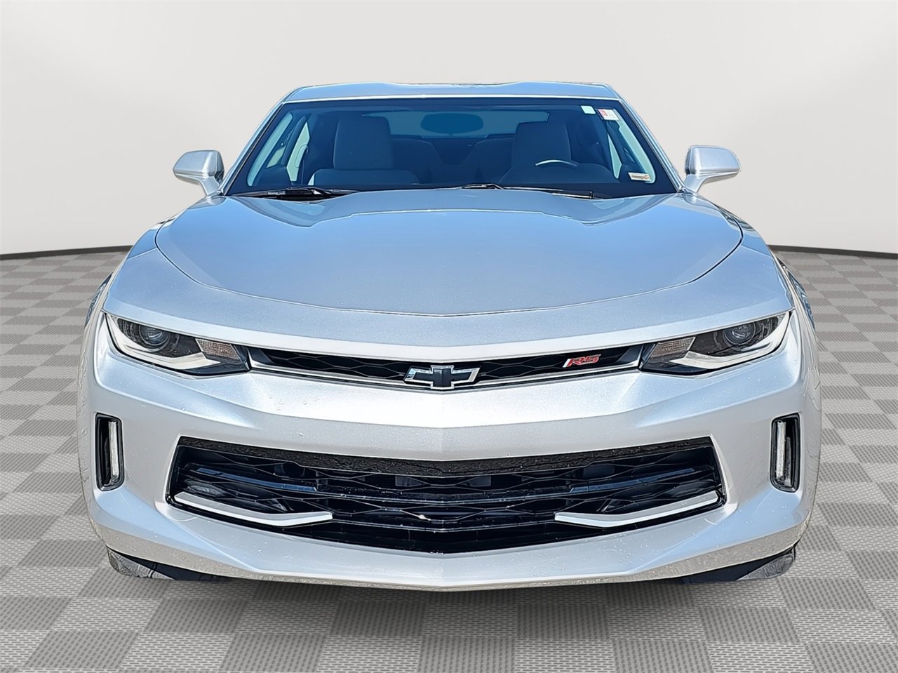2018 Chevrolet Camaro 1LS 1LT photo 2