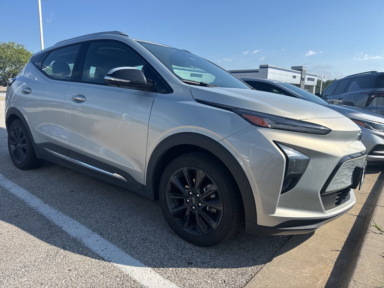 Used 2022 Chevrolet Bolt EUV Premier with VIN 1G1FZ6S03N4123428 for sale in Kansas City