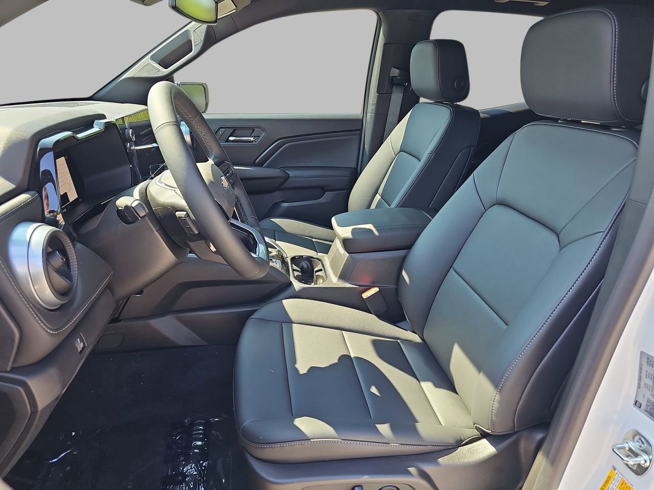2025 Chevrolet Colorado Work Truck - Photo 19