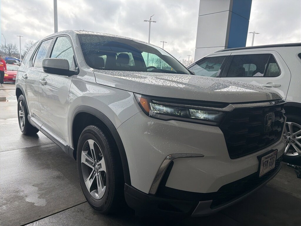 Used 2023 Honda Pilot AWD EX-L 7 Passenger SUV