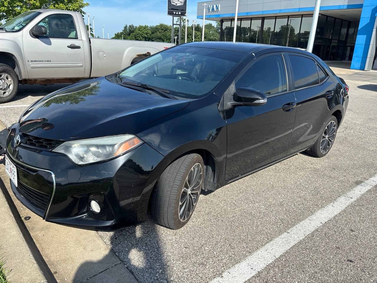 Used 2015 Toyota Corolla S Plus with VIN 5YFBURHE1FP279409 for sale in Kansas City