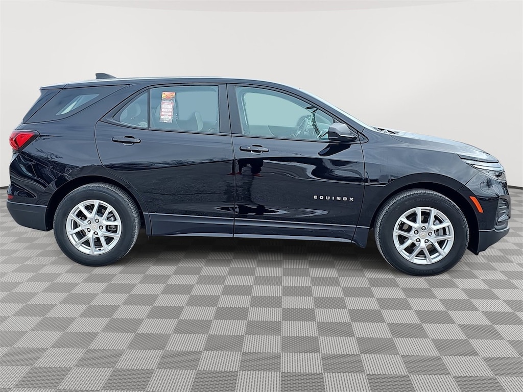 Used 2024 Chevrolet Equinox LS SUV