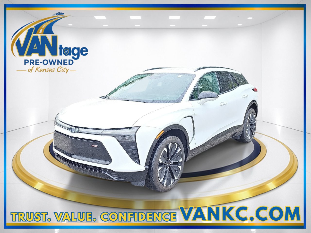 Used 2022 Chevrolet Traverse High Country with VIN 1GNEVNKW6NJ101199 for sale in Kansas City