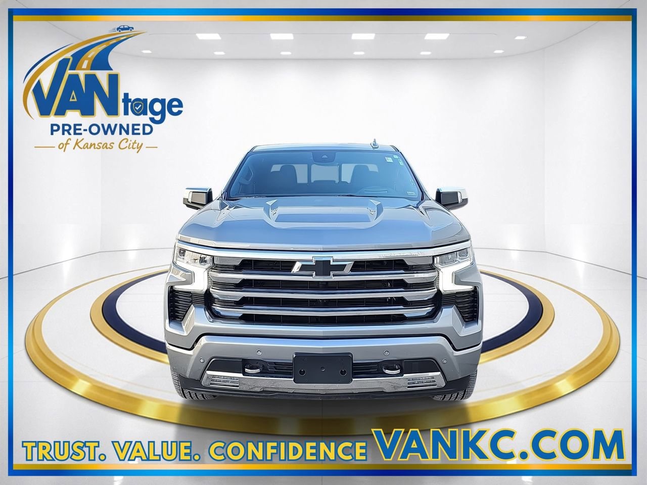 Used 2024 Chevrolet Silverado 1500 High Country with VIN 1GCUDJEL9RZ353912 for sale in Kansas City