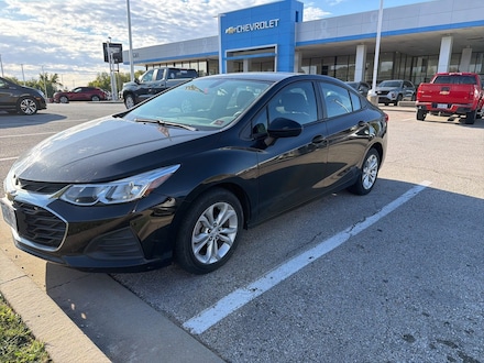 2019 Chevrolet Cruze LS Car