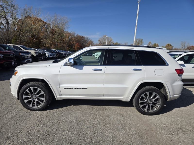 2018 Jeep Grand Cherokee Overland photo 2