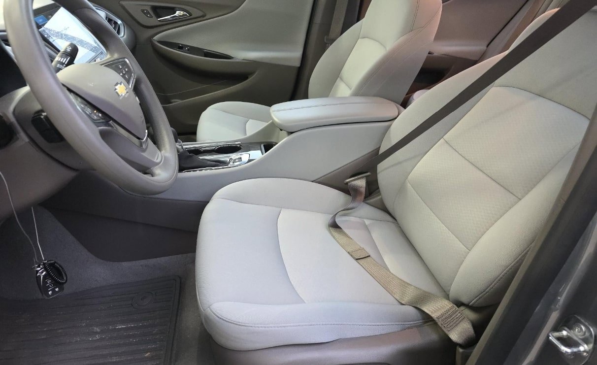 2023 Chevrolet Malibu 1LT photo 3