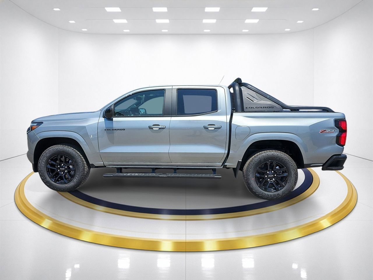2025 Chevrolet Colorado Z71 - Photo 8