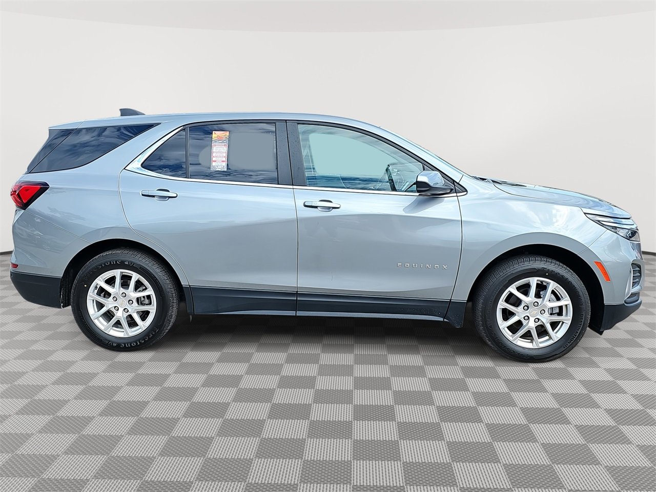2023 Chevrolet Equinox LT photo 4