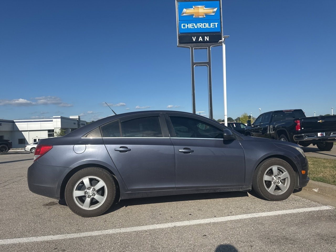Used 2014 Chevrolet Cruze 1LT with VIN 1G1PC5SB4E7369582 for sale in Kansas City
