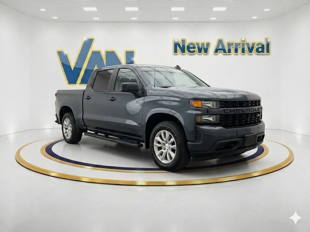 2020 Chevrolet Silverado 1500 Custom 4X4 Crew Cab Short Box's photo