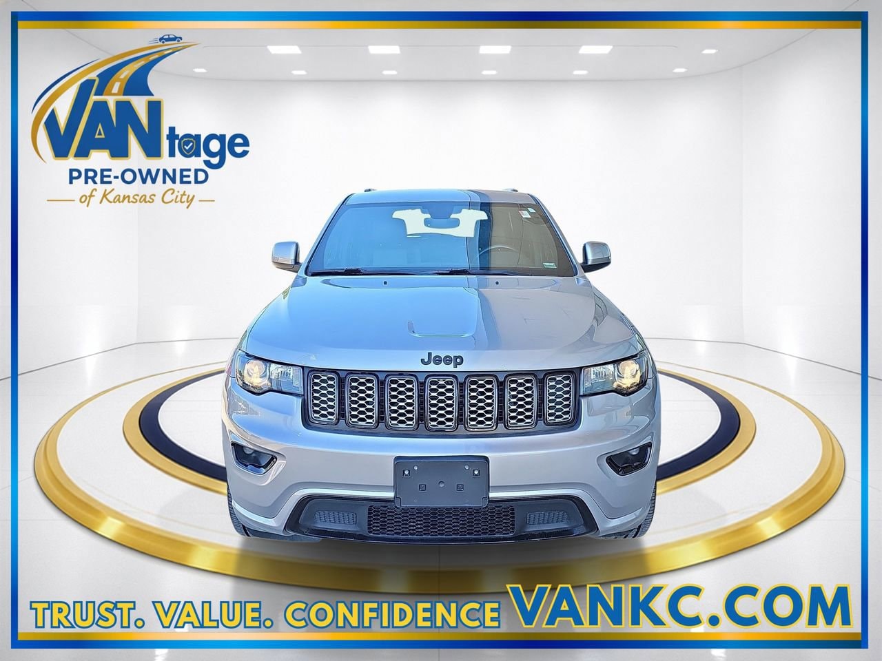 Used 2017 Jeep Grand Cherokee Altitude with VIN 1C4RJFAG4HC863767 for sale in Kansas City