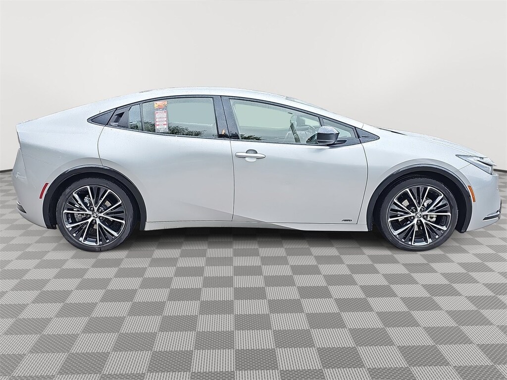 Used 2024 Toyota Prius LE