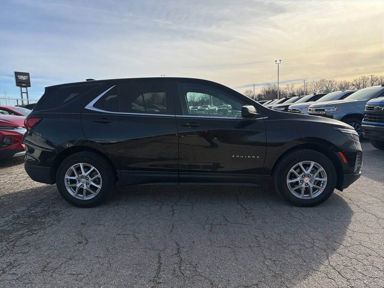 Certified 2024 Chevrolet Equinox LT with VIN 3GNAXKEG8RL113073 for sale in Kansas City