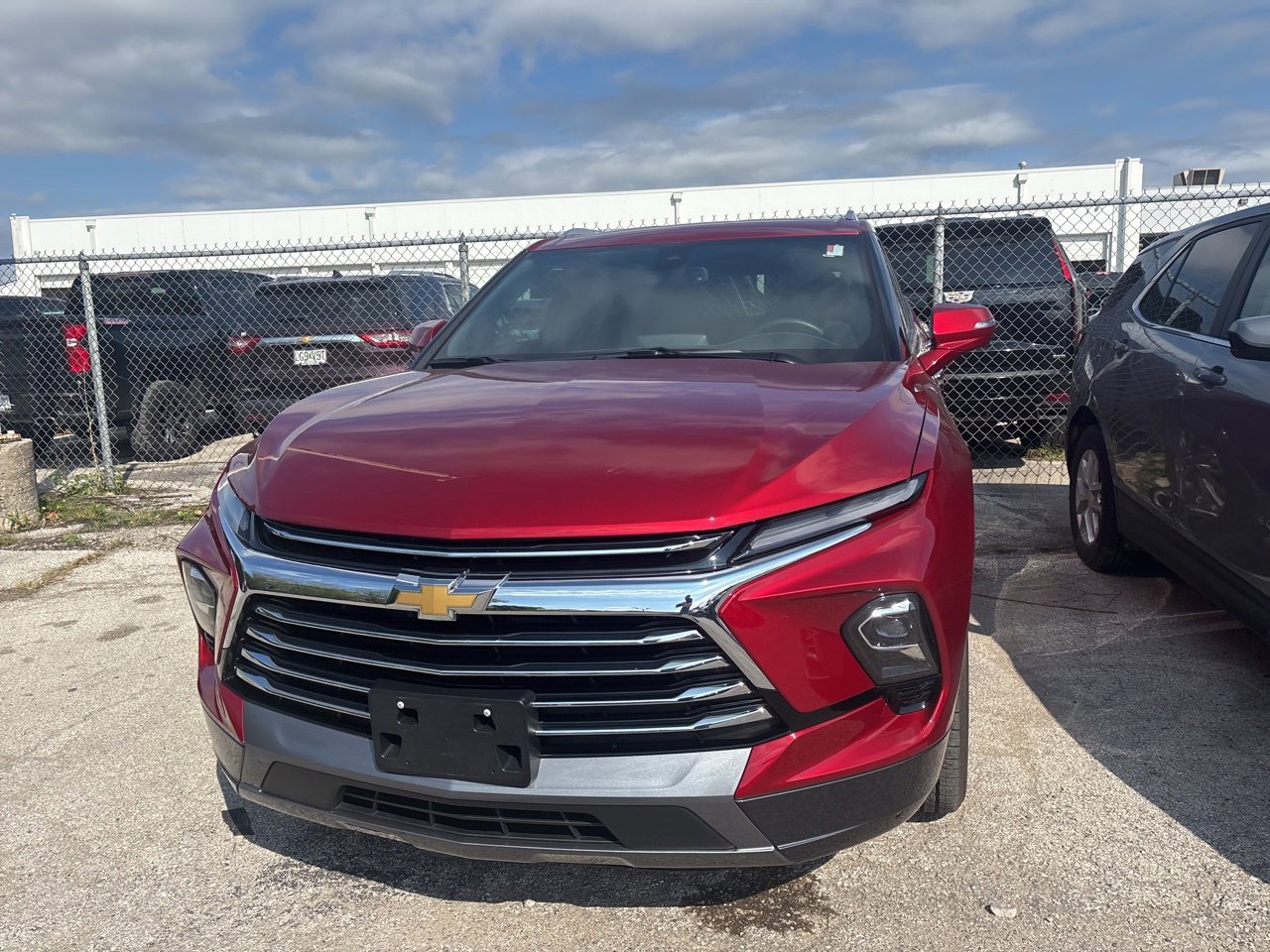 2023 Chevrolet Blazer Premier photo 2