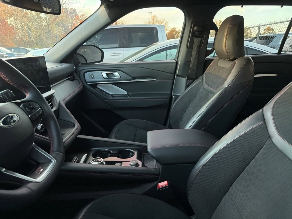 Used 2025 Ford Explorer ST