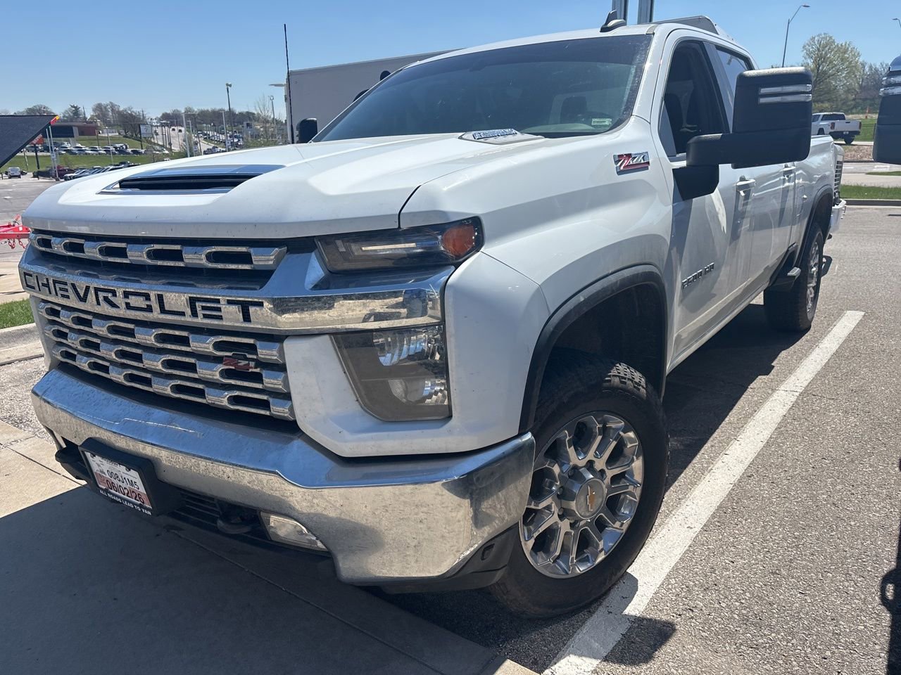 2022 Chevrolet Silverado HD LT 4WD Crew Cab Standard Box's photo