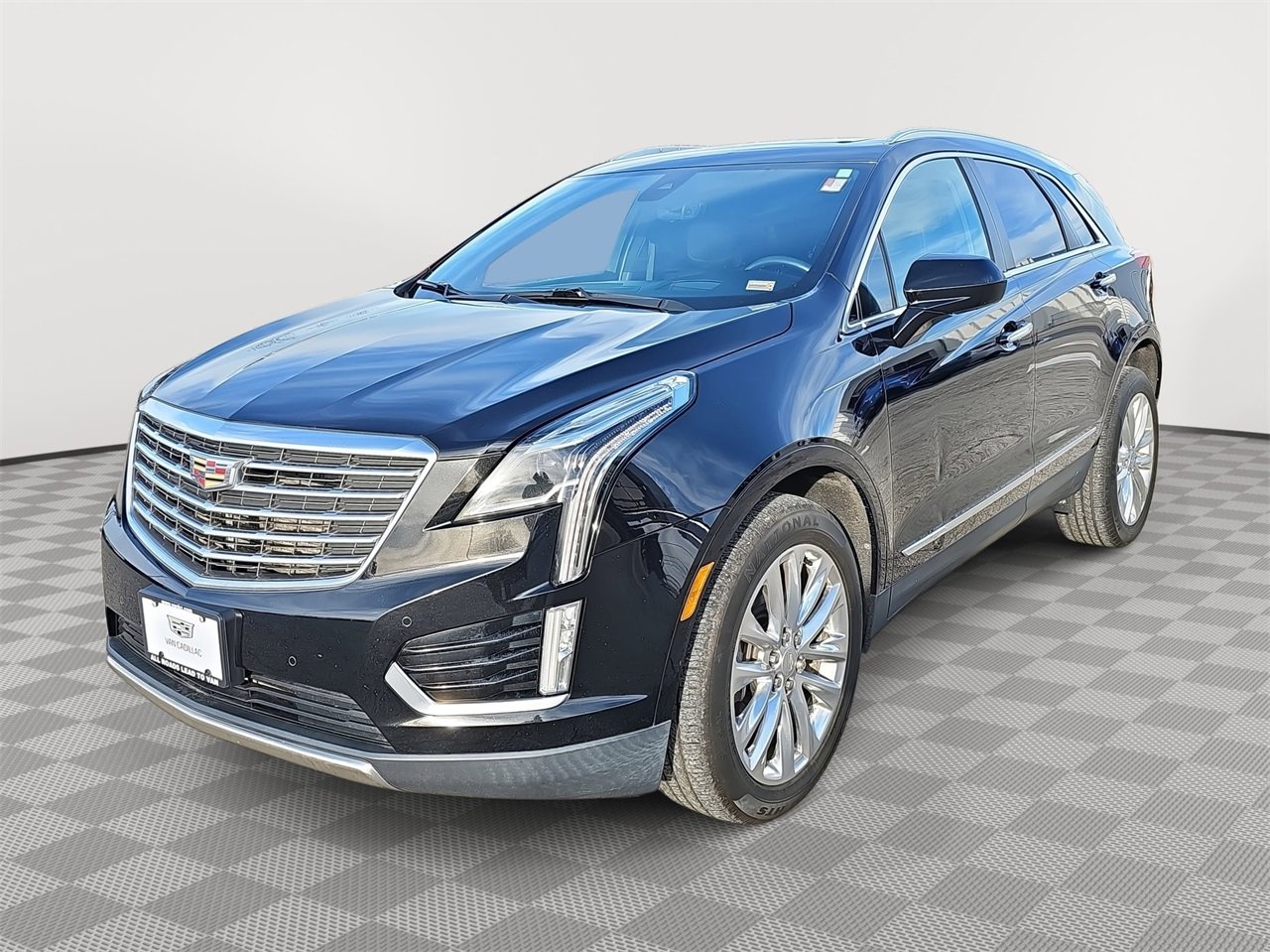 2017 Cadillac XT5 Platinum's photo