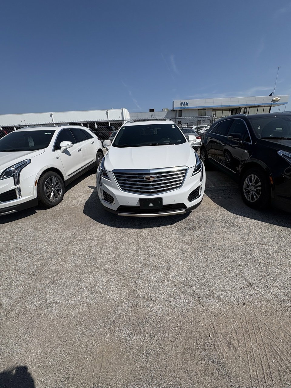 Used 2019 Cadillac XT5 Platinum with VIN 1GYKNGRSXKZ141139 for sale in Kansas City