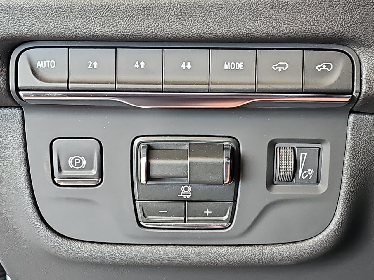2026 Cadillac Escalade Sport - Photo 25