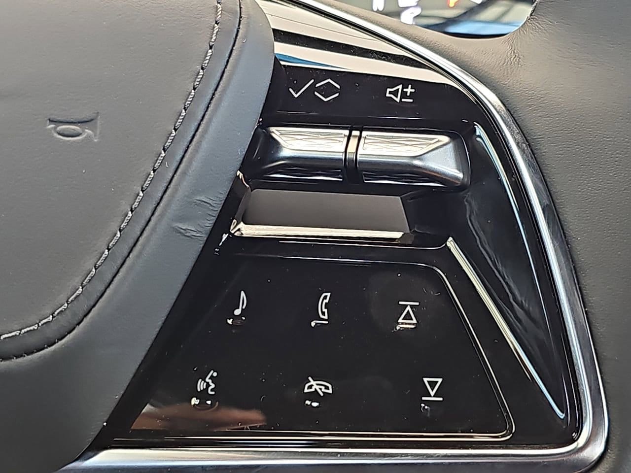 2026 Cadillac LYRIQ V Premium - Photo 18
