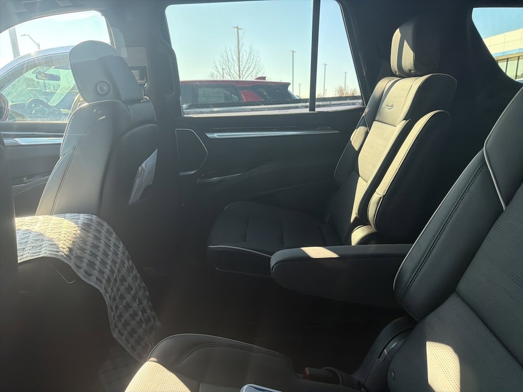 Certified 2025 CADILLAC Escalade Premium Luxury SUV