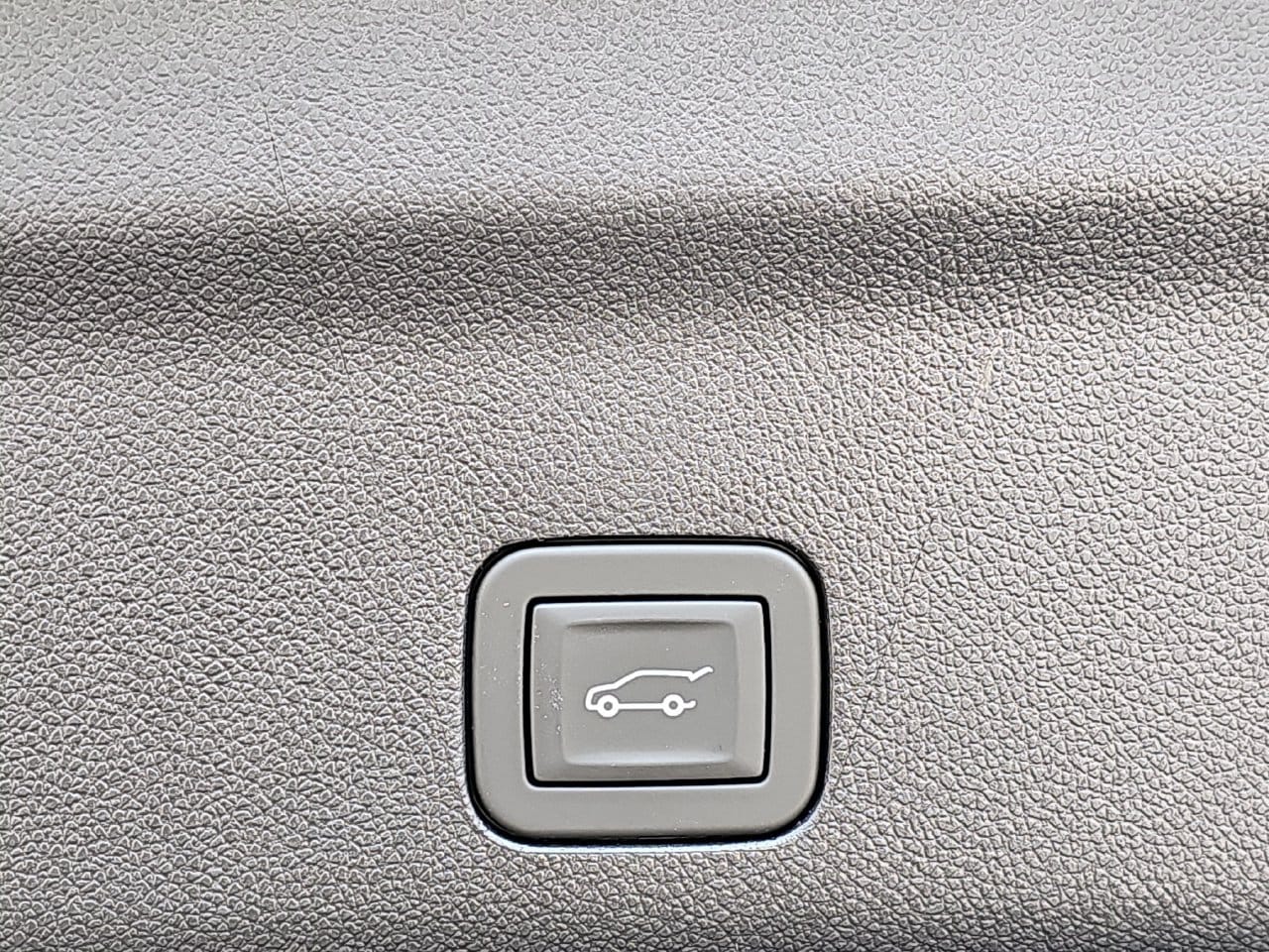 2026 Cadillac Escalade Sport - Photo 13