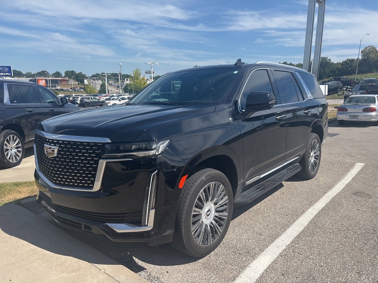 Used 2023 Cadillac Escalade Premium Luxury with VIN 1GYS4BKL9PR119455 for sale in Kansas City