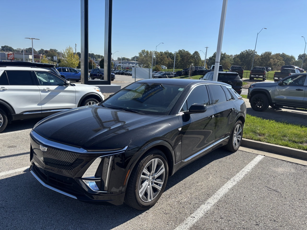 Used 2024 CADILLAC LYRIQ Tech SUV
