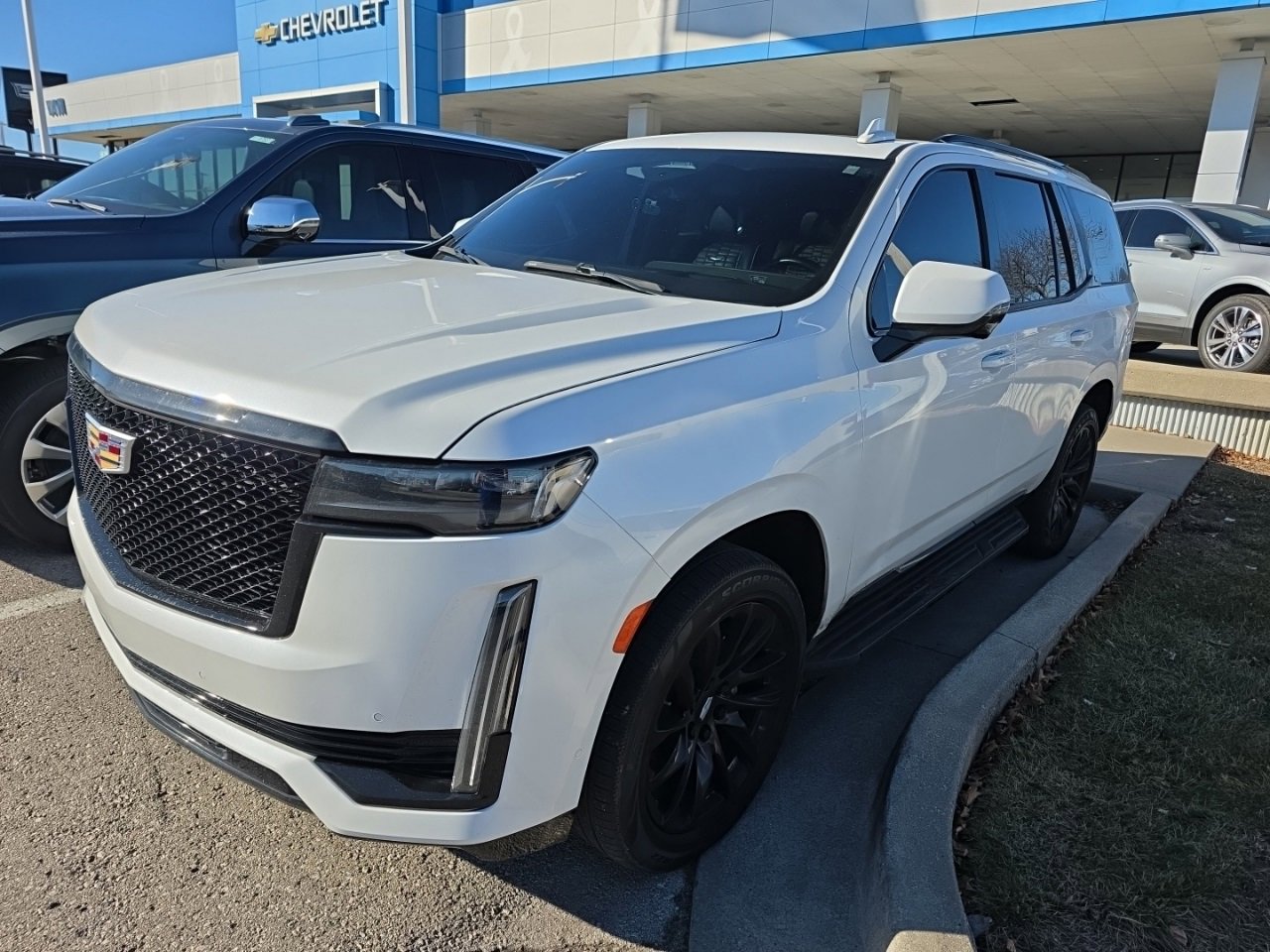 Used 2021 Cadillac Escalade Sport Platinum with VIN 1GYS4GKL1MR457571 for sale in Kansas City