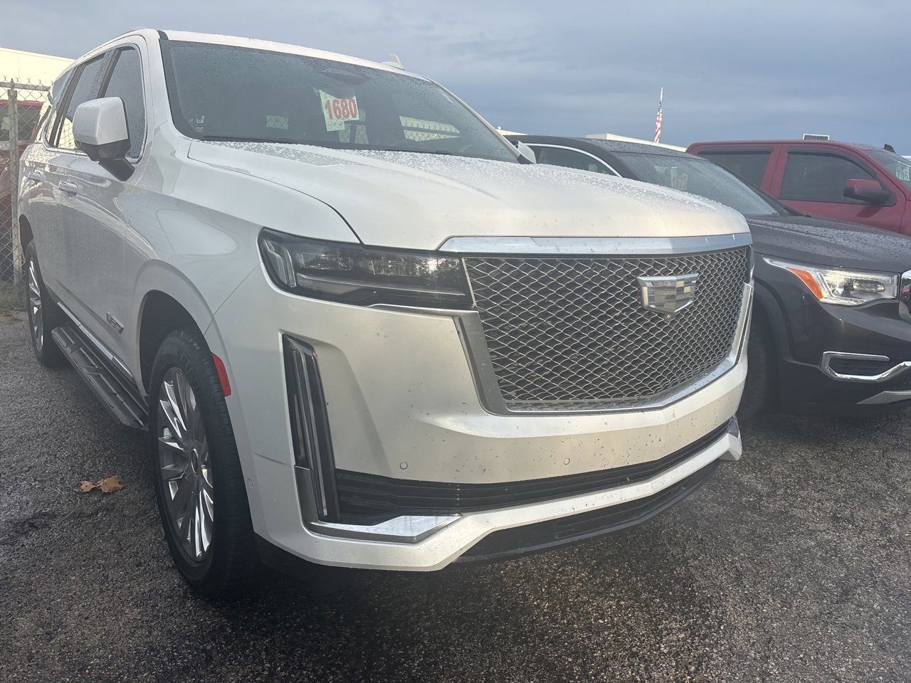 2023 Cadillac Escalade Premium Luxury photo 3