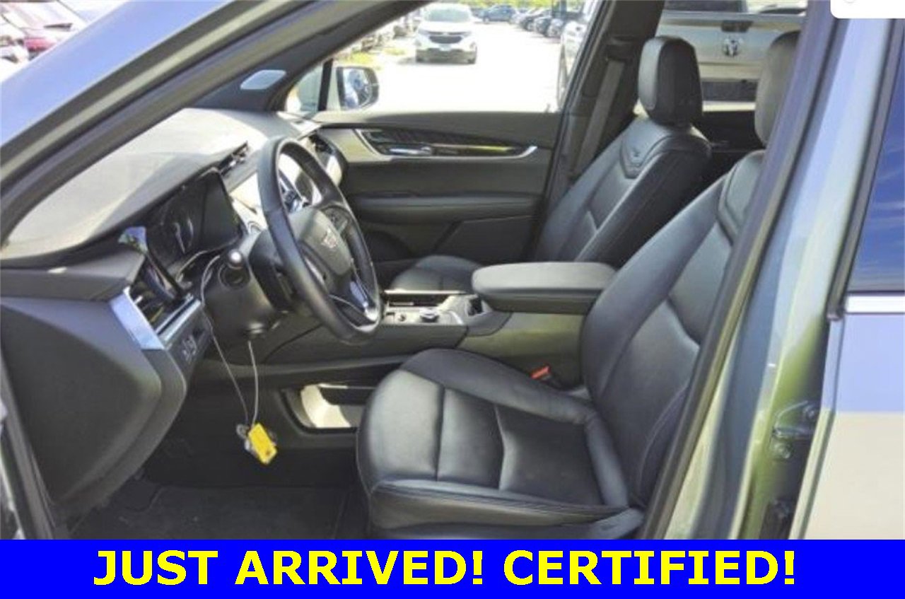2025 Cadillac XT6 Premium Luxury photo 4