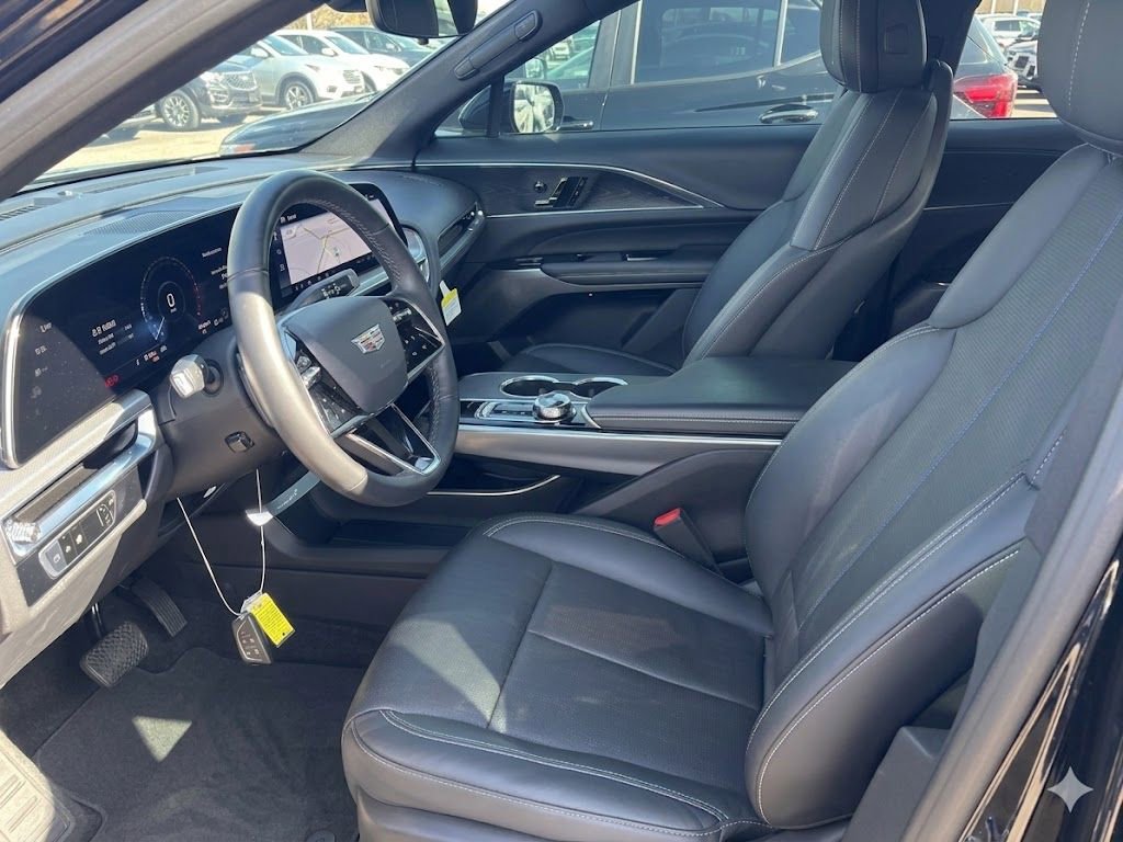 Used 2024 Cadillac LYRIQ Luxury 1 with VIN 1GYKPPRL8RZ119993 for sale in Kansas City
