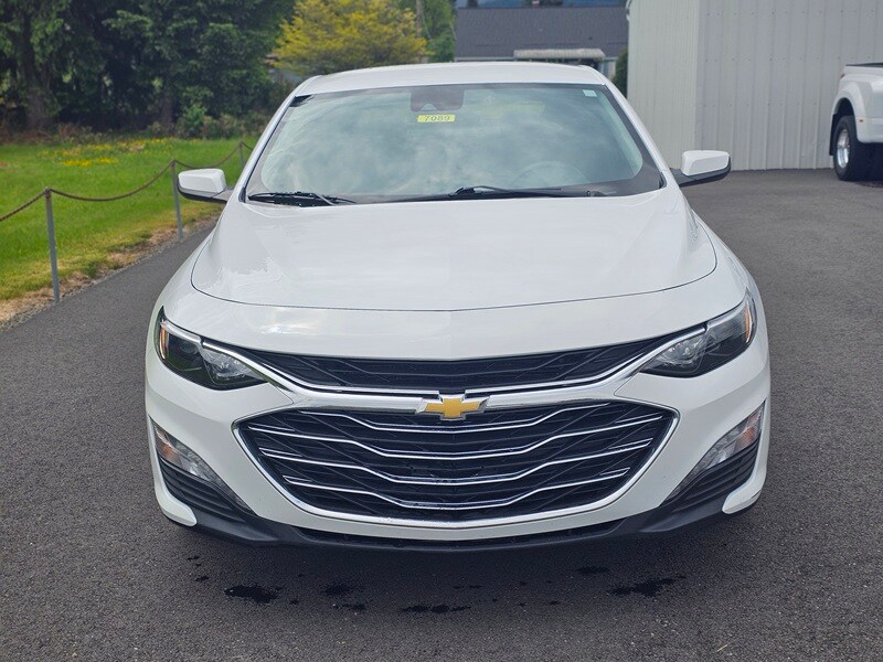 2023 Chevrolet Malibu 1LT photo 3