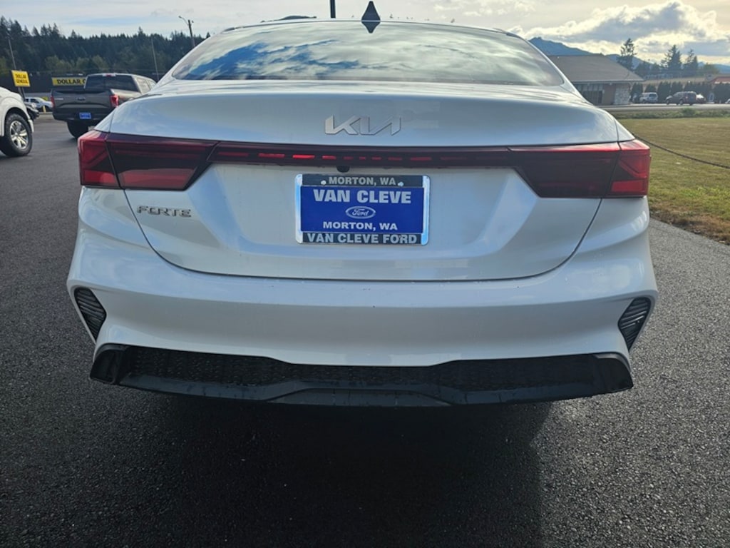 Used 2024 Kia Forte LXS LXS IVT