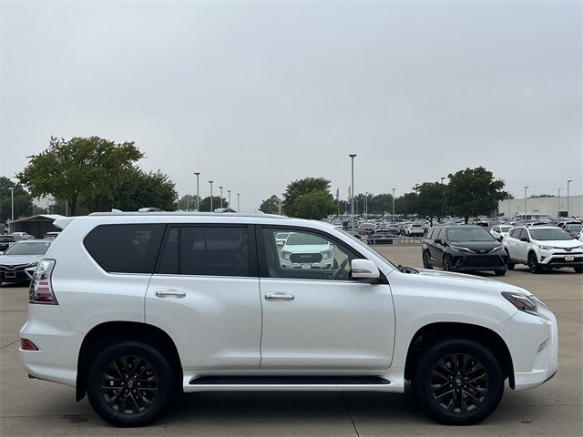 2020 Lexus GX 460 Premium photo 3