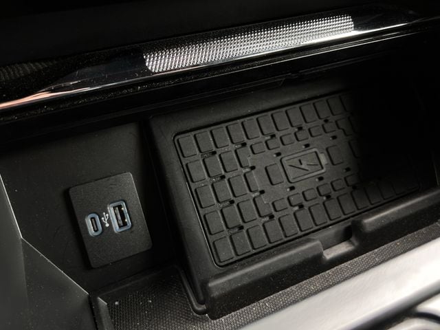 Used 2023 Oxford White Ford Platinum image 23