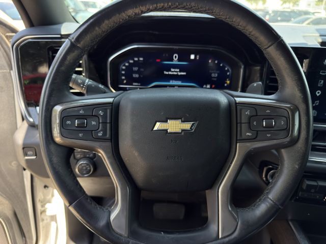 Used 2023 Iridescent Pearl Tricoat Chevrolet High Country image 13
