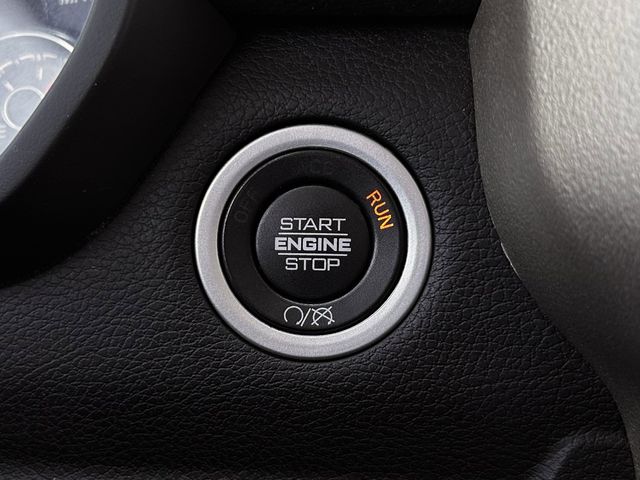 Used 2024 Granite Crystal Metallic Clearcoat Ram Laramie image 26