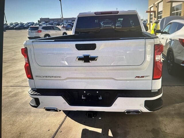 2024 Chevrolet Silverado 1500 RST photo 3